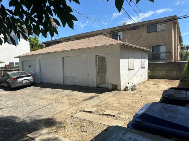 14736 Gilmore, Van Nuys, CA 91411