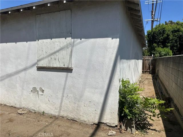 14736 Gilmore, Van Nuys, CA 91411