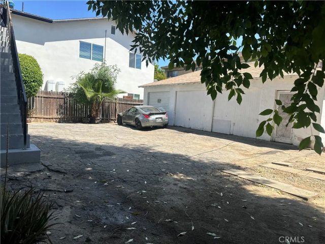 14736 Gilmore, Van Nuys, CA 91411