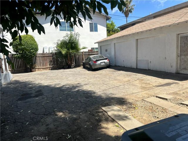 14736 Gilmore, Van Nuys, CA 91411