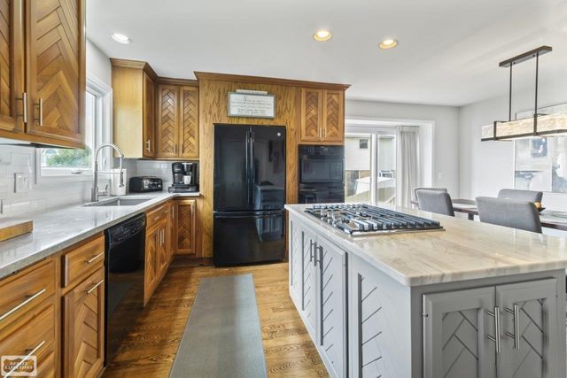 22592 Van Street, St Clair Shores, MI 48047