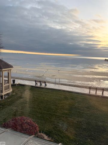 22592 Van Street, St Clair Shores, MI 48047