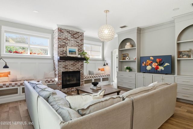 820 LOTUS Lane N, Jacksonville, FL 32259