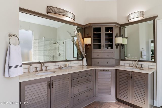 820 LOTUS Lane N, Jacksonville, FL 32259