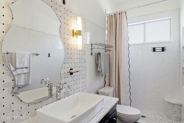 820 LOTUS Lane N, Jacksonville, FL 32259