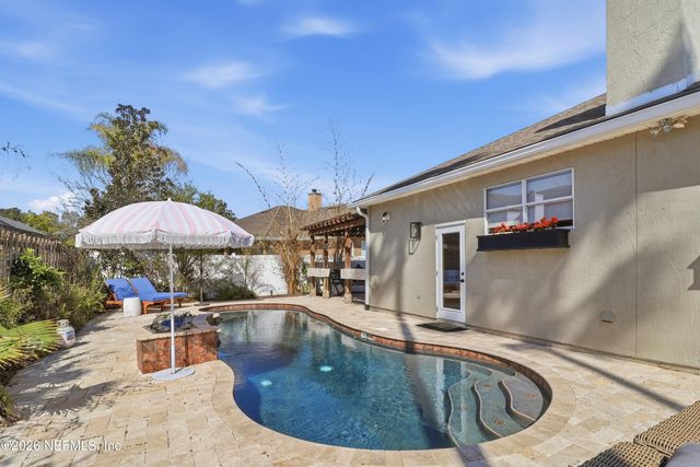 820 LOTUS Lane N, Jacksonville, FL 32259