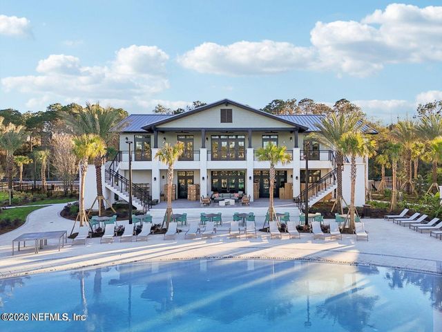 820 LOTUS Lane N, Jacksonville, FL 32259