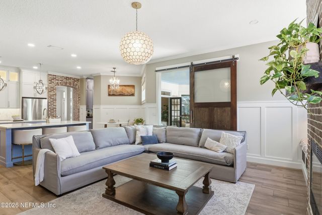 820 LOTUS Lane N, Jacksonville, FL 32259