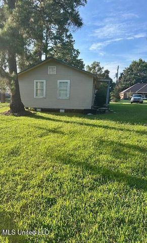 15917 Van Eaton Circle, Biloxi, MS 39532