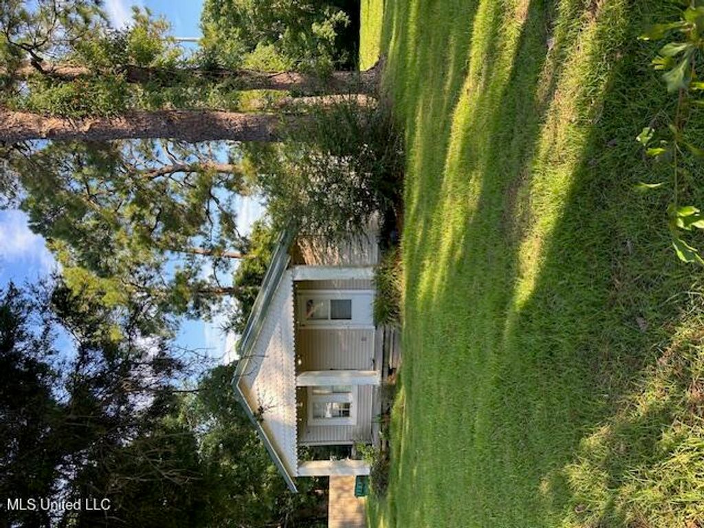 15917 Van Eaton Circle, Biloxi, MS 39532