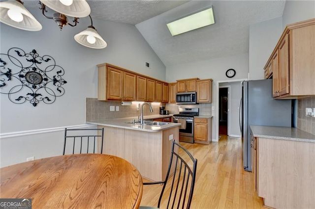 5205 Ashbury Manor Lane, Sugar Hill, GA 30518
