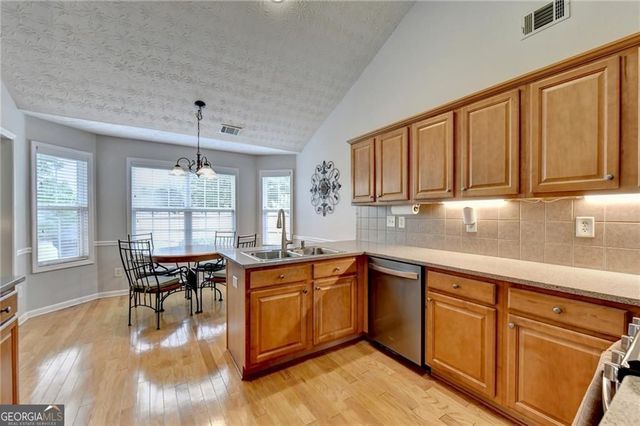 5205 Ashbury Manor Lane, Sugar Hill, GA 30518