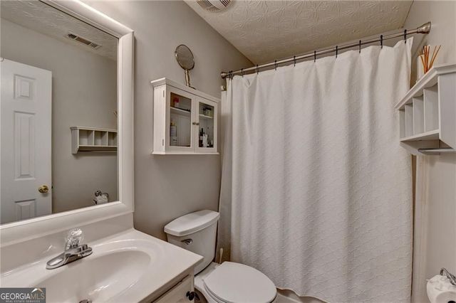 5205 Ashbury Manor Lane, Sugar Hill, GA 30518