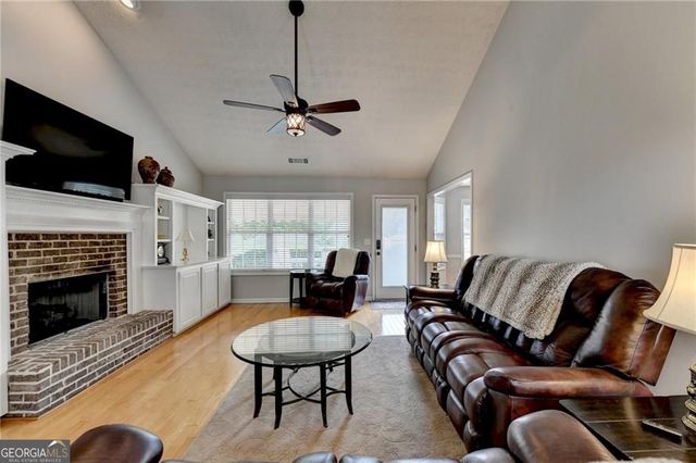 5205 Ashbury Manor Lane, Sugar Hill, GA 30518