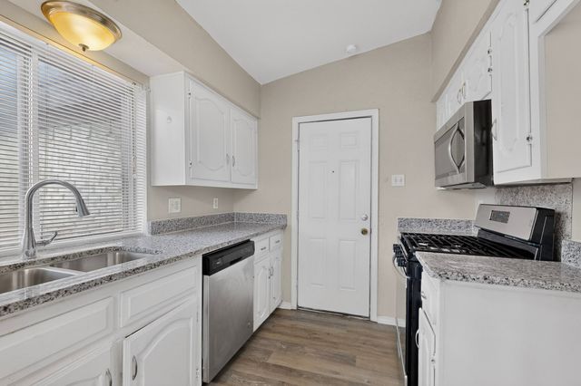 9839 Glengreen Drive, Dallas, TX 75217