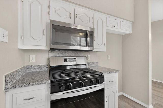 9839 Glengreen Drive, Dallas, TX 75217