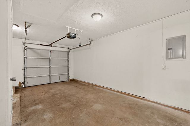 9839 Glengreen Drive, Dallas, TX 75217