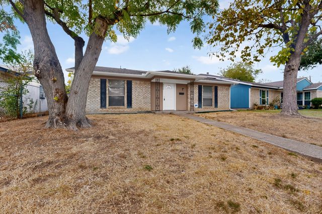 9839 Glengreen Drive, Dallas, TX 75217