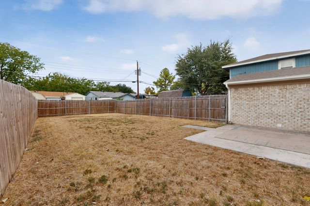 9839 Glengreen Drive, Dallas, TX 75217