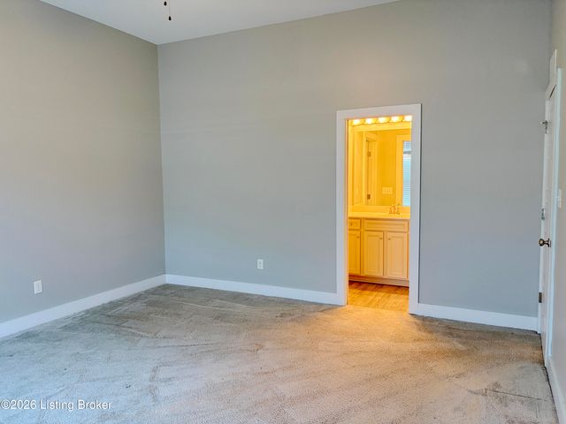 2304 Artisan Glen Ct, Fisherville, KY 40023