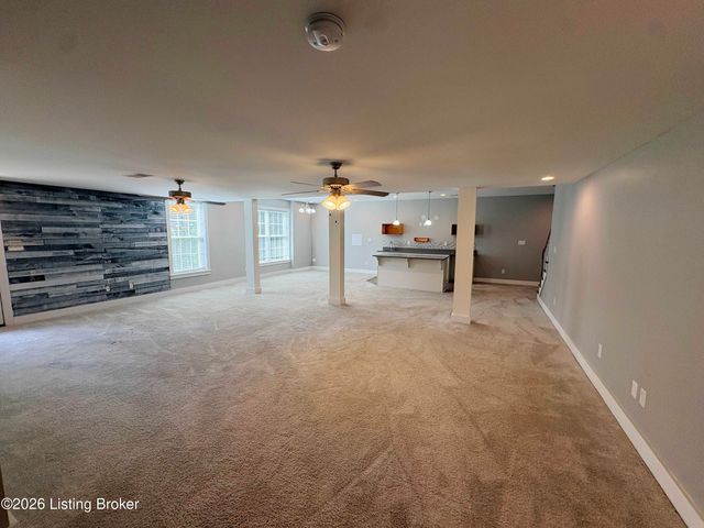 2304 Artisan Glen Ct, Fisherville, KY 40023