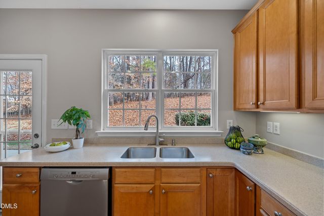 3314 Chrysanthemum Way, Raleigh, NC 27614