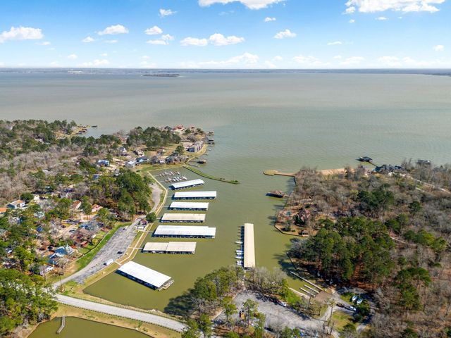 201 Sunny Hill Drive, Coldspring, TX 77331