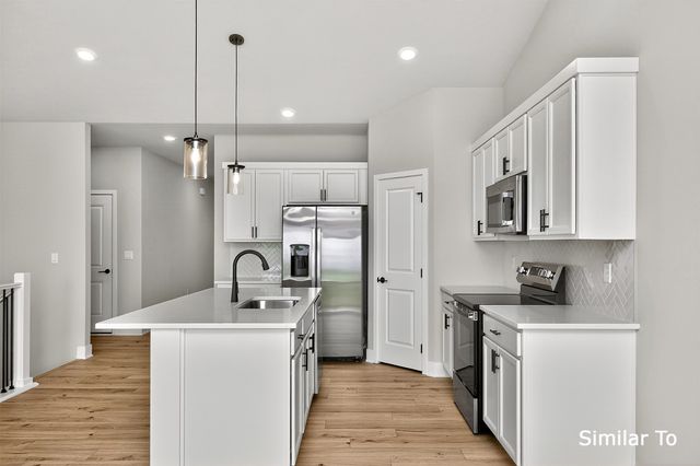 1595 Werthman Drive, Waukee, IA 50263