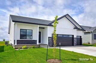 1595 Werthman Drive, Waukee, IA 50263