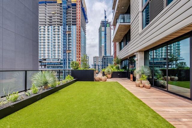 84 East Ave 1902, Austin, TX 78701