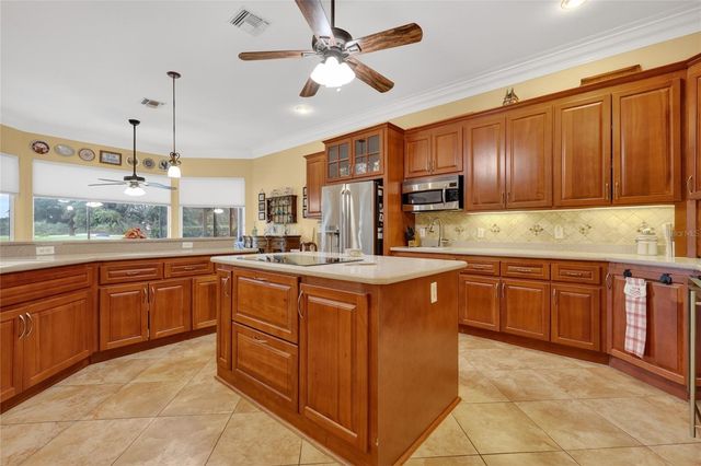 1920 EDGEWATER DRIVE, Mount Dora, FL 32757