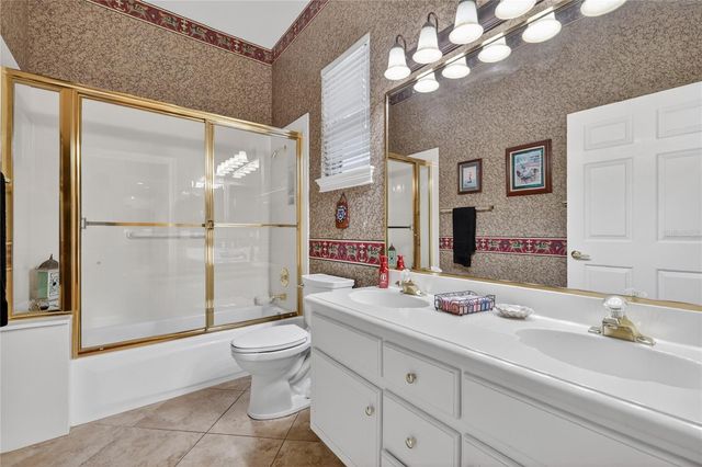 1920 EDGEWATER DRIVE, Mount Dora, FL 32757