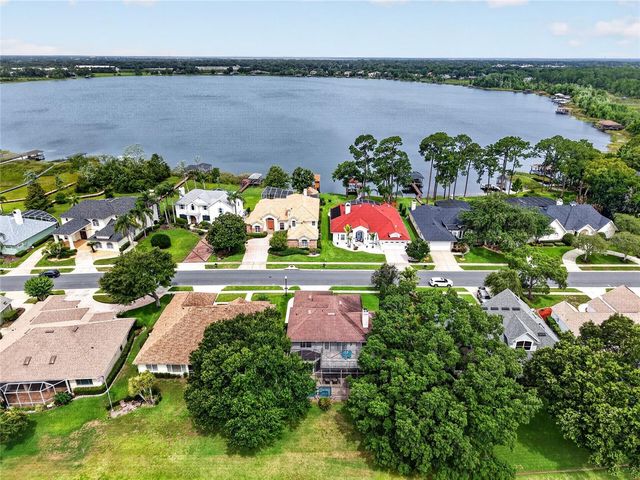1920 EDGEWATER DRIVE, Mount Dora, FL 32757