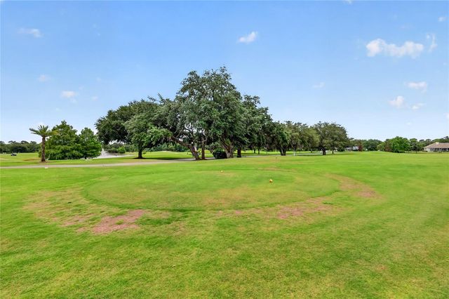 1920 EDGEWATER DRIVE, Mount Dora, FL 32757
