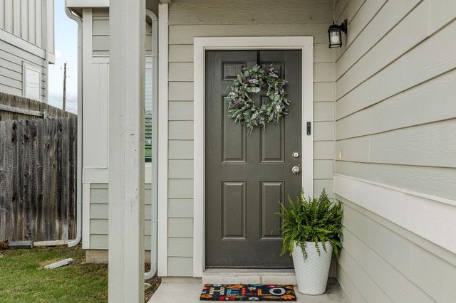 6112 Belgrave DR, Austin, TX 78747