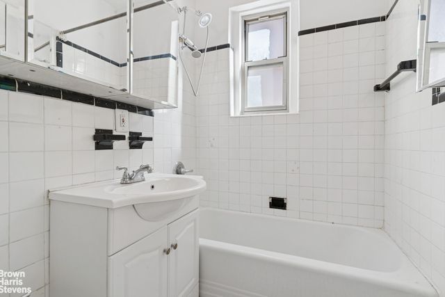 11031 73rd Rd Apt 5N, New York City, NY 11375