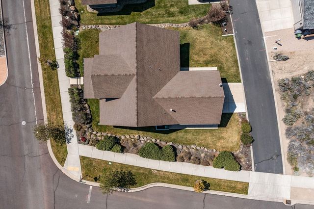 1082 SE Yarrow Avenue, Madras, OR 97741