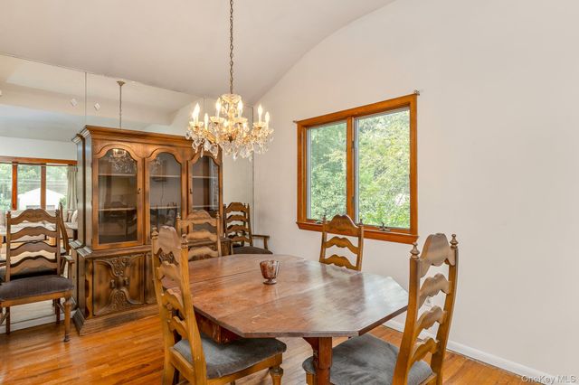 16 Arlington Avenue, Saint James, NY 11780