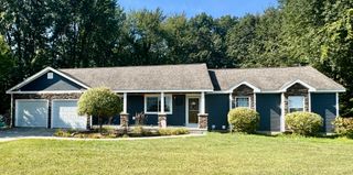5495 N Shore Road, Pinconning, MI 48650