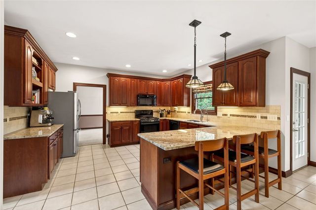 3605 E Salinas Circle, Sugarcreek Twp, OH 45440