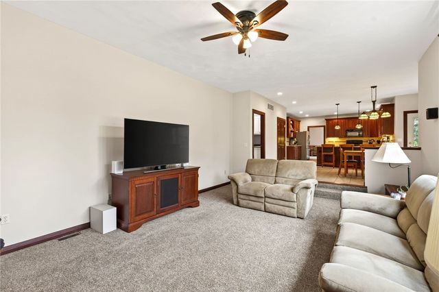3605 E Salinas Circle, Sugarcreek Twp, OH 45440