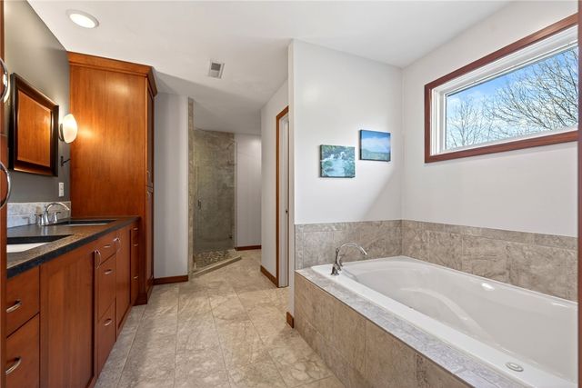 3605 E Salinas Circle, Sugarcreek Twp, OH 45440
