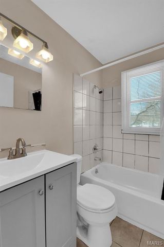 6151 Avila Drive, Berkeley, MO 63134