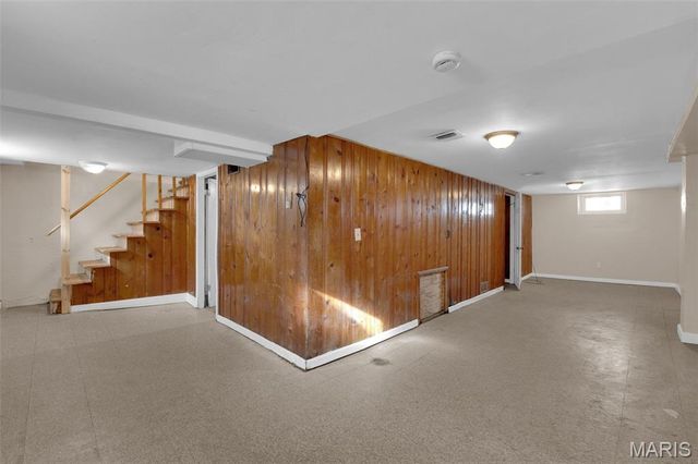 6151 Avila Drive, Berkeley, MO 63134