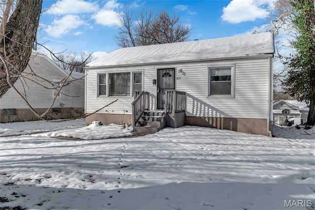 6151 Avila Drive, Berkeley, MO 63134