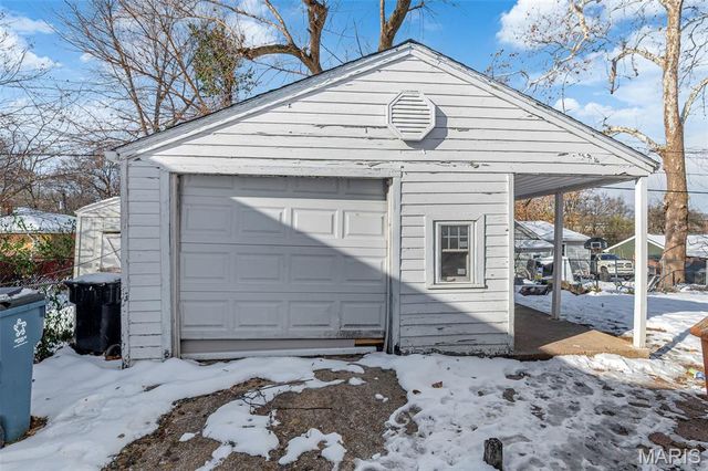 6151 Avila Drive, Berkeley, MO 63134