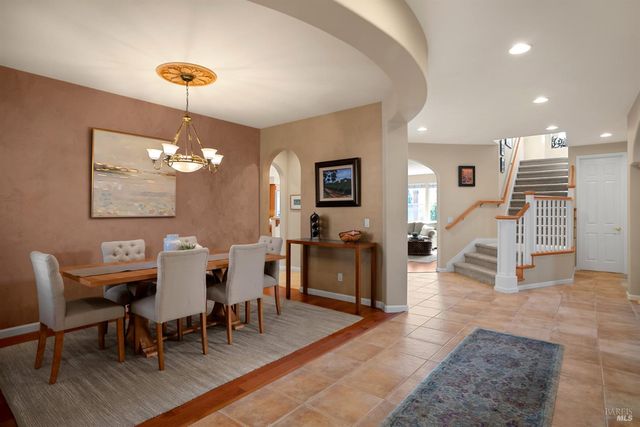 5870 Sailing Hawk Ave, Santa Rosa, CA 95409