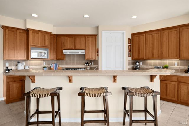 5870 Sailing Hawk Ave, Santa Rosa, CA 95409