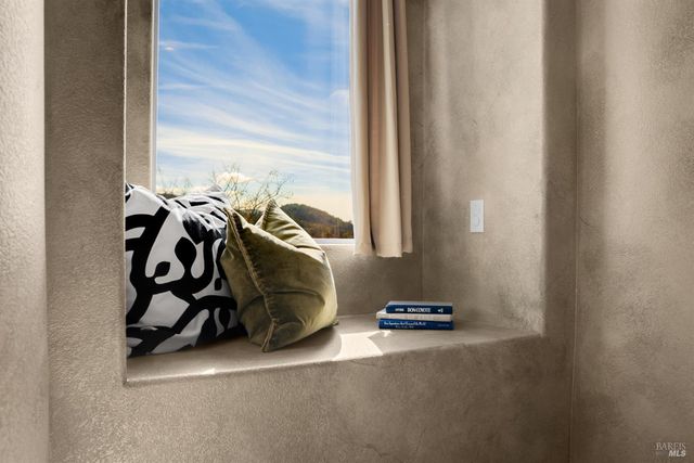 5870 Sailing Hawk Ave, Santa Rosa, CA 95409