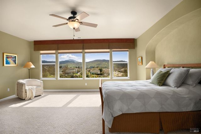 5870 Sailing Hawk Ave, Santa Rosa, CA 95409